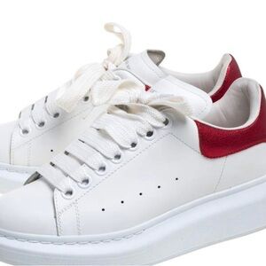 ALEXANDER MCQUEEN
White & Red Oversized Sneakers